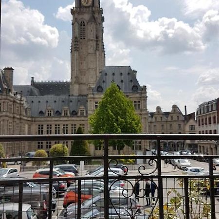 T2 Sur Les Places Arras Exterior foto